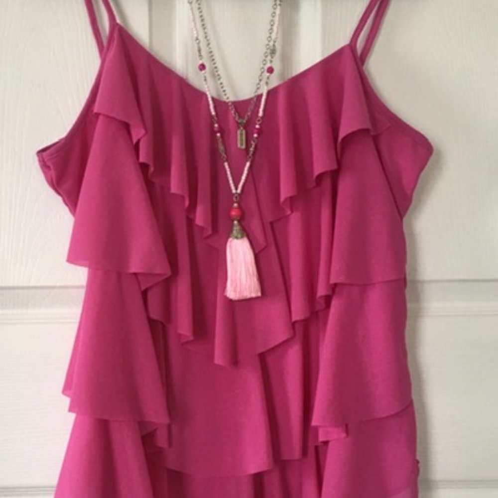 2 piece necklace set in different shades of pink